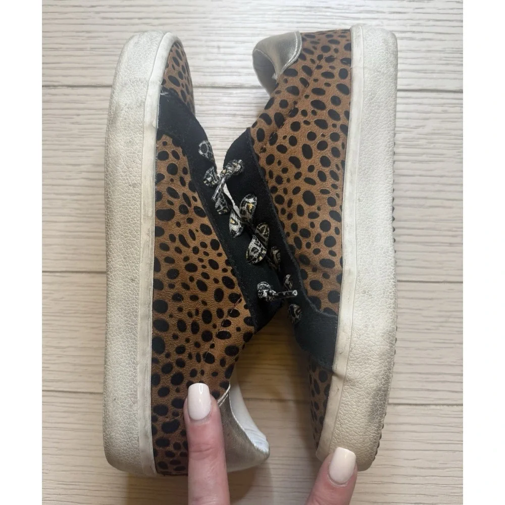 Steve Madden Women's Philosophy PHIL02S1‎ Brown Animal Print Sneakers Size 7 M